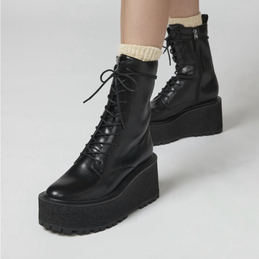 Sam Edelman platform boots (NWT)